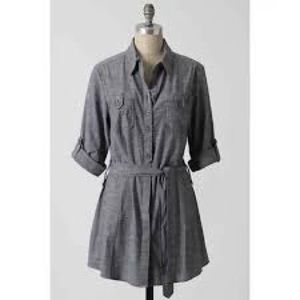 ANTHROPOLOGIE Fei denim chambray tunic, size small. Never been worn.